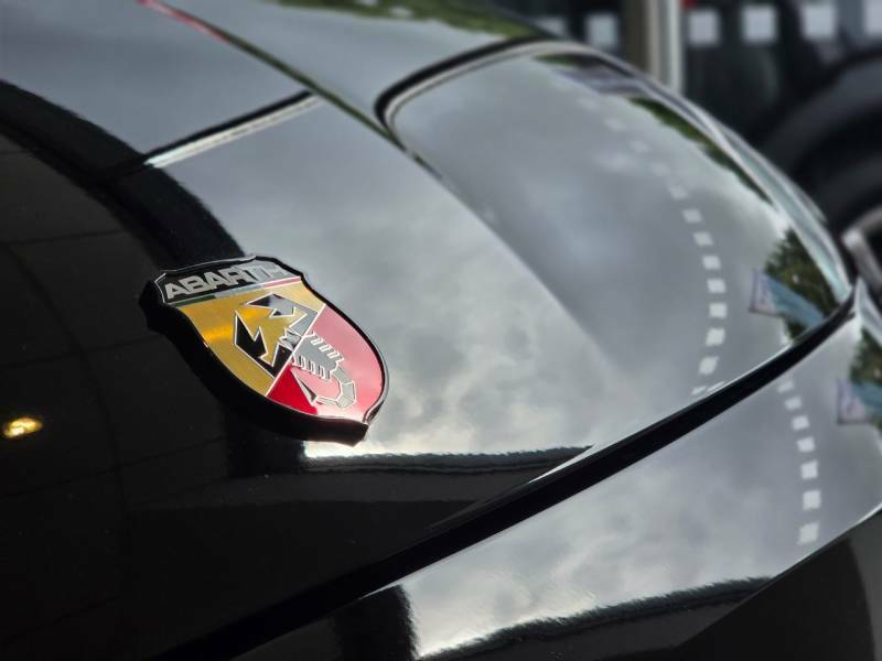 Abarth 500 114Kw 42.2Kwh Red #17