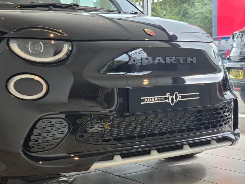 Abarth 500 114Kw 42.2Kwh Red #15