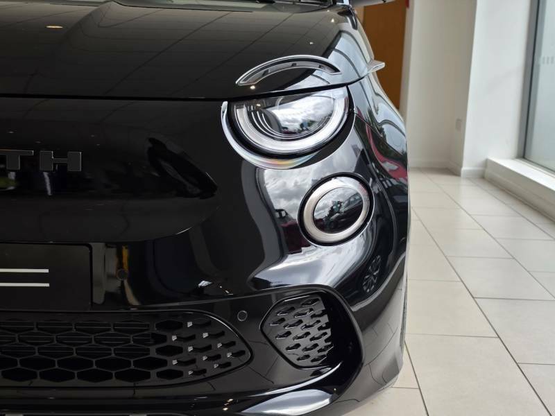 Abarth 500 114Kw 42.2Kwh Red #18