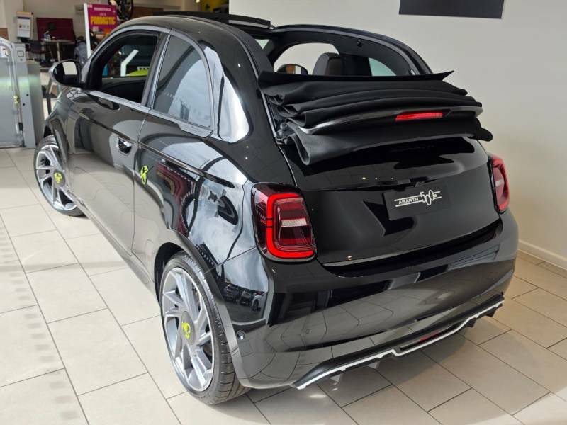Abarth 500 114Kw 42.2Kwh Red #54