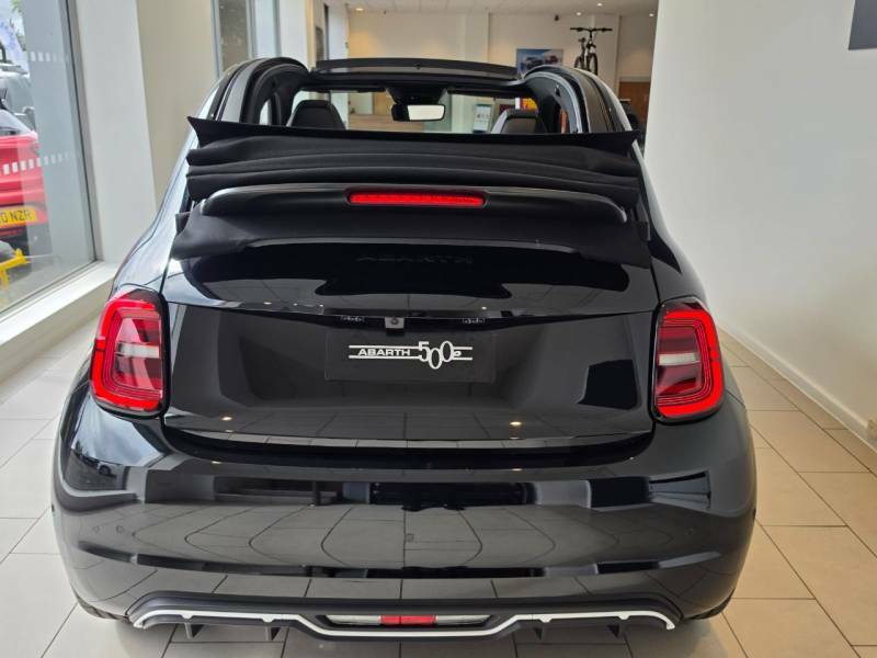 Abarth 500 114Kw 42.2Kwh Red #53