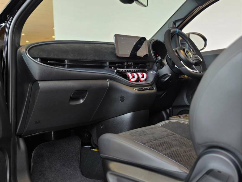 Abarth 500 114Kw 42.2Kwh Red #32