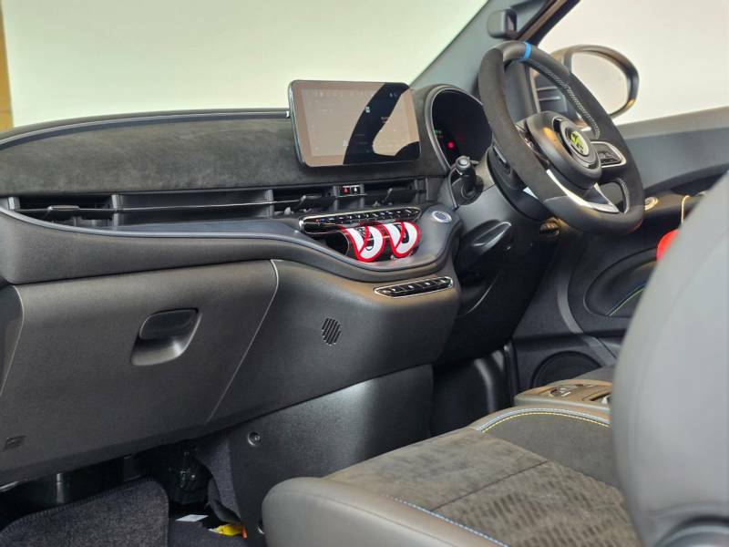 Abarth 500 114Kw 42.2Kwh Red #33