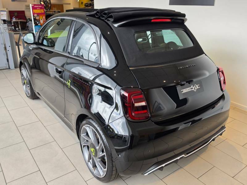 Abarth 500 114Kw 42.2Kwh Red #10