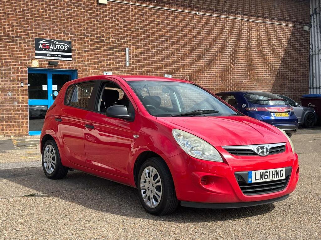 Hyundai I20 Hatchback Red #9