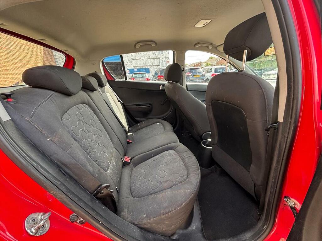 Hyundai I20 Hatchback Red #13