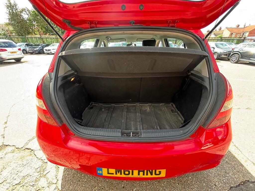 Hyundai I20 Hatchback Red #14