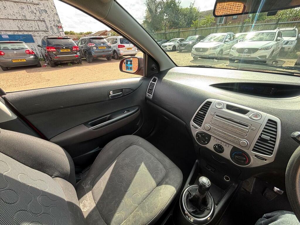Hyundai I20 Hatchback Red #19