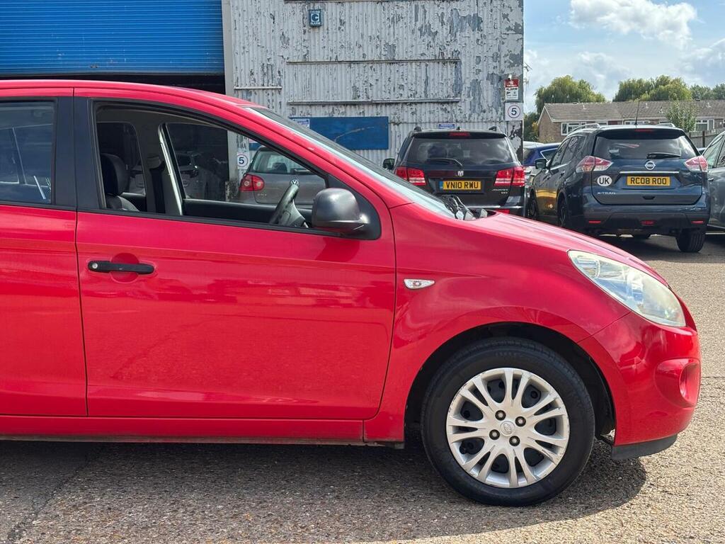 Hyundai I20 Hatchback Red #10