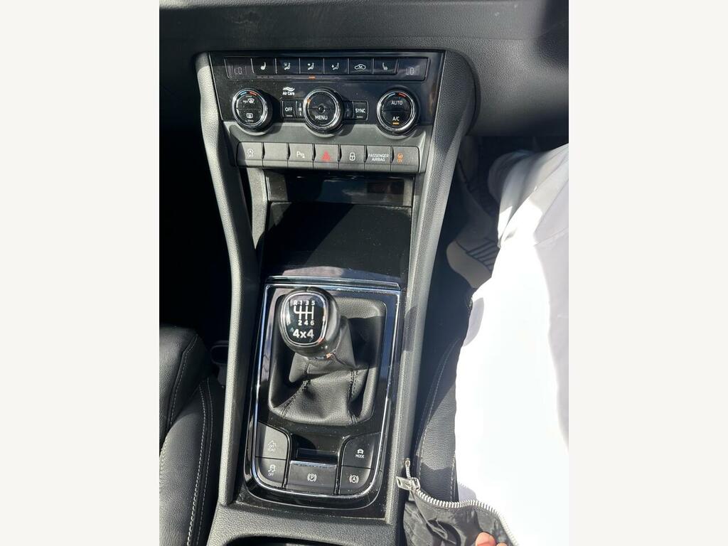 Skoda Karoq 1.0 Tsi Se Nav Plus Euro 6 S S Blue #13