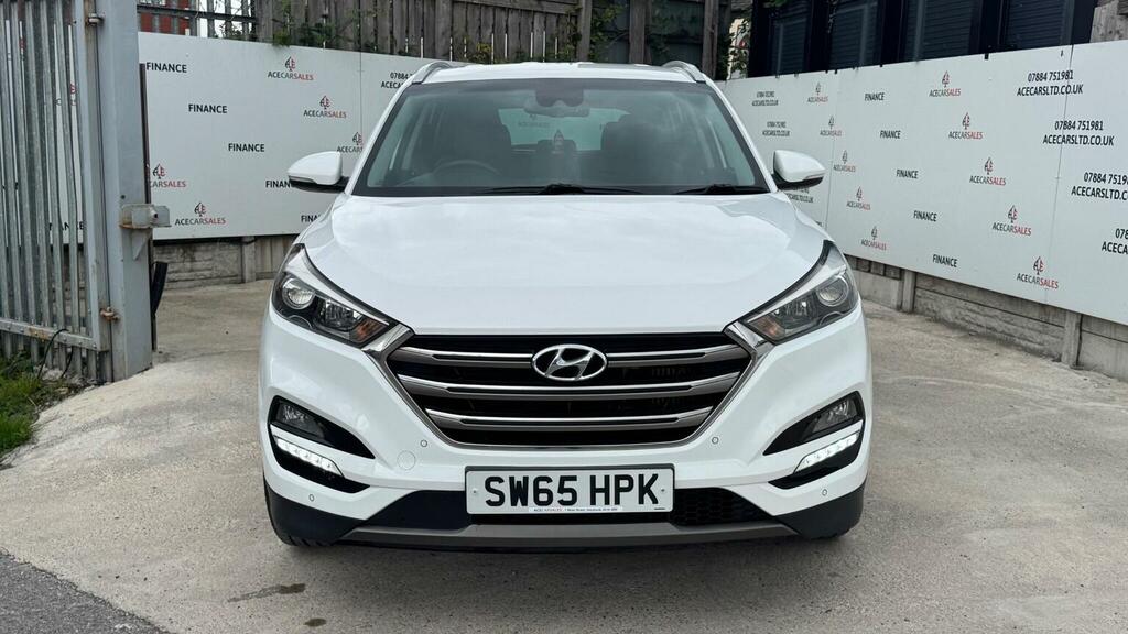 Hyundai Tucson 2.0 Crdi Blue Drive Premium Euro 6 Ss White #3