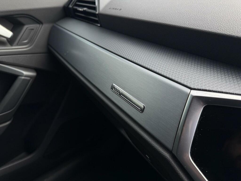 Audi Q3 35 Tdi Sport S Tronic White #64