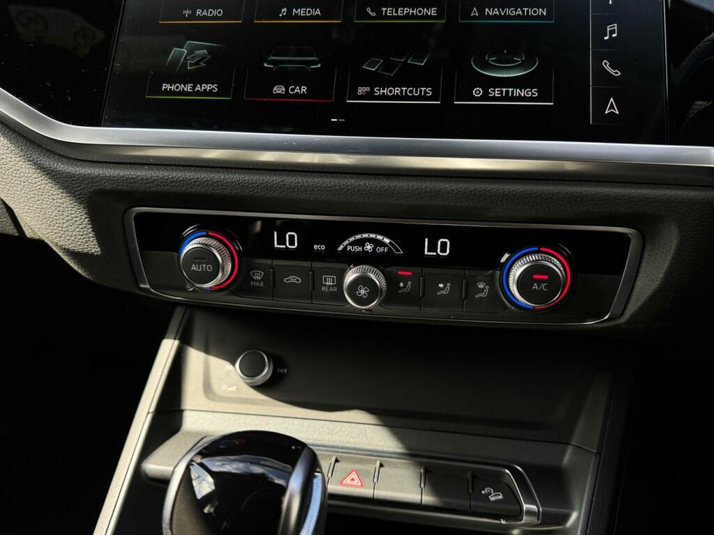 Audi Q3 35 Tdi Sport S Tronic White #24