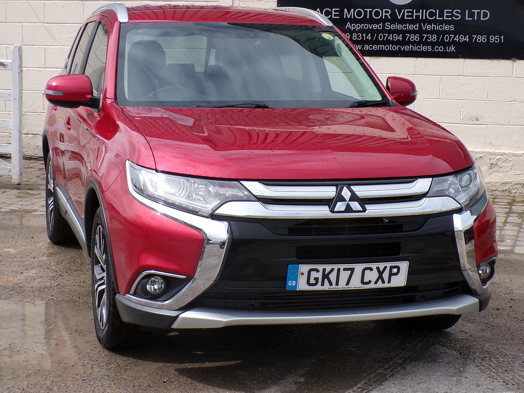 Mitsubishi Outlander Di-d 3 Red #2