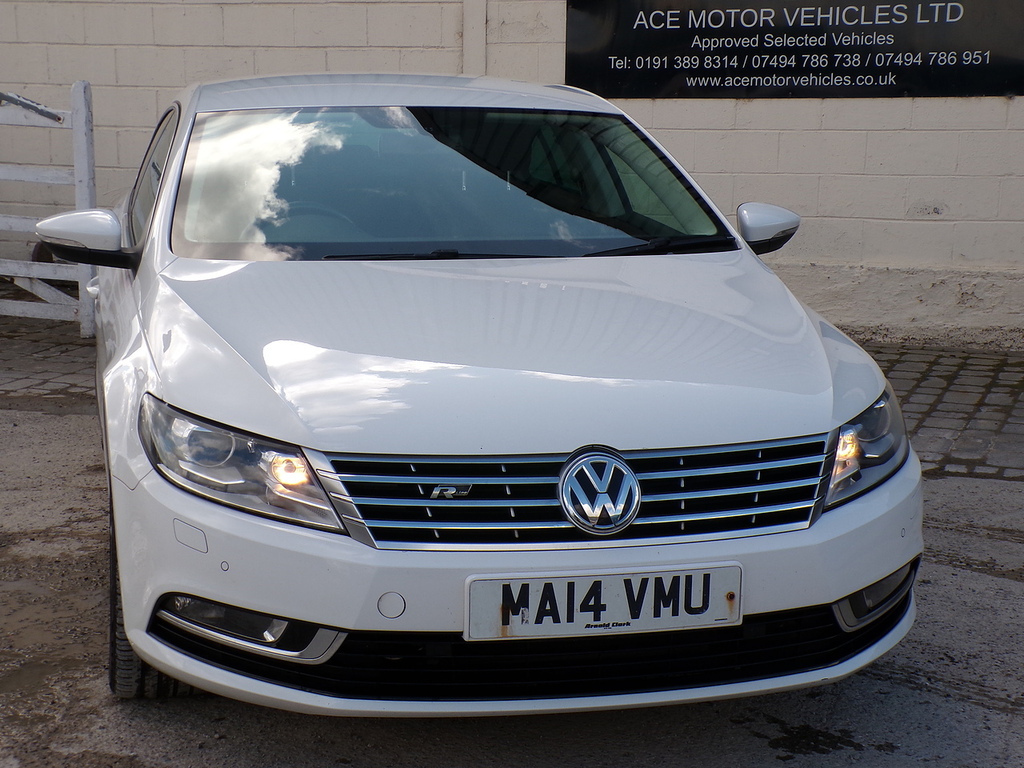 Volkswagen CC Tdi Bluemotion Tech Gt White #2