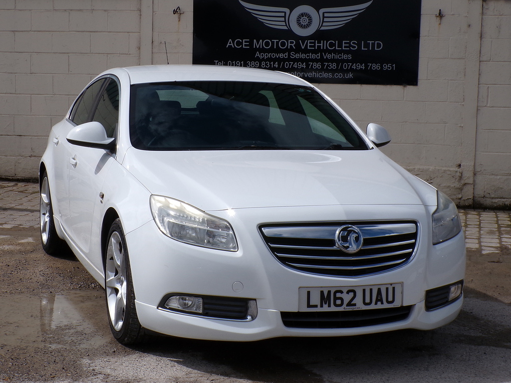Vauxhall Insignia Cdti Ecoflex Sri VX Line White