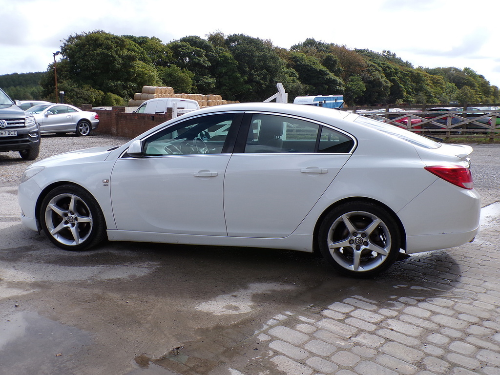 Vauxhall Insignia Cdti Ecoflex Sri VX Line White #4