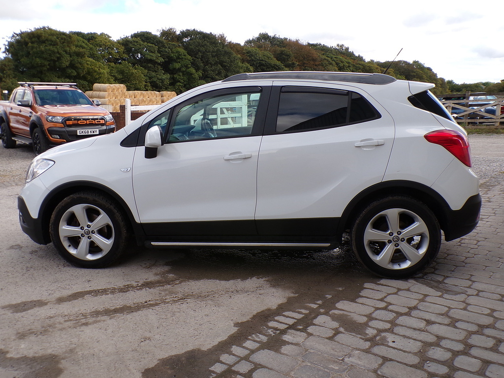 Vauxhall Mokka Cdti Tech Line ND14XKY White #4