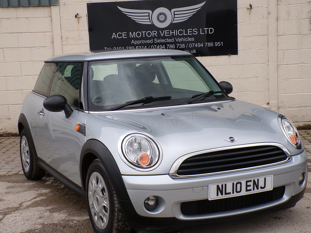 Mini Hatch One Silver