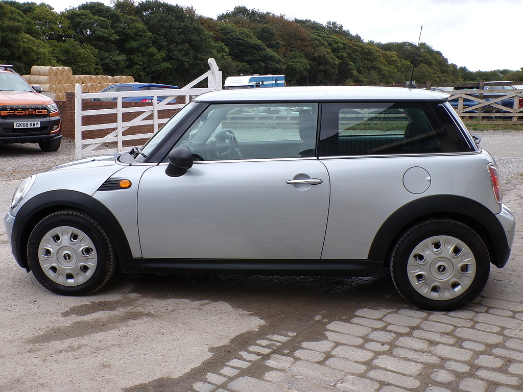 Mini Hatch One Silver #5