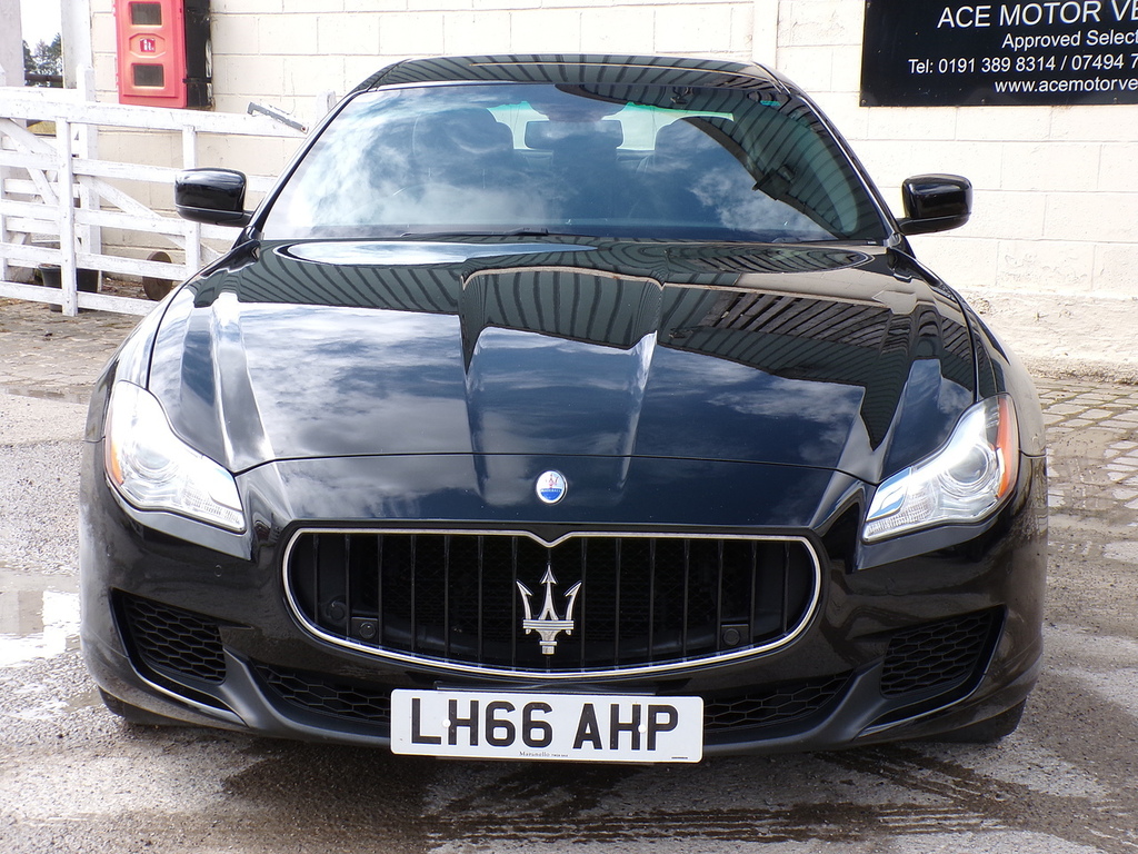 Maserati Quattroporte D V6 Black #2