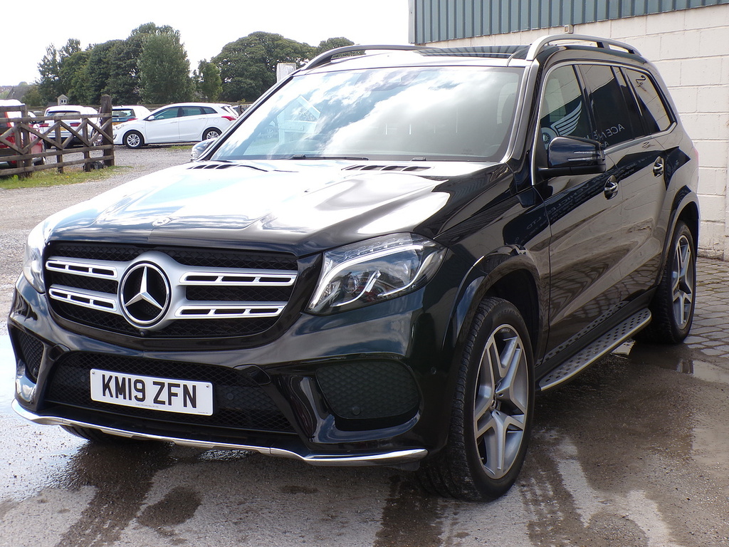 Mercedes-Benz GLS Class Gls350d V6 Amg Line Black #4