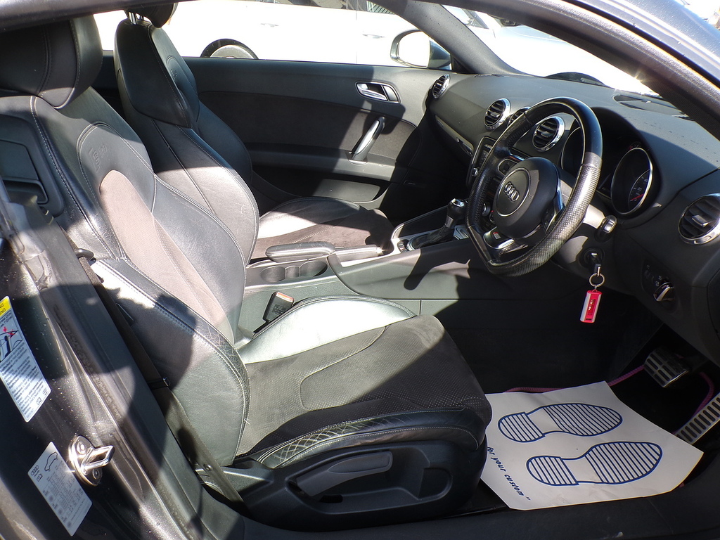 Audi TT 2.0 Tdi Sport Quattro Euro 5 Black #12