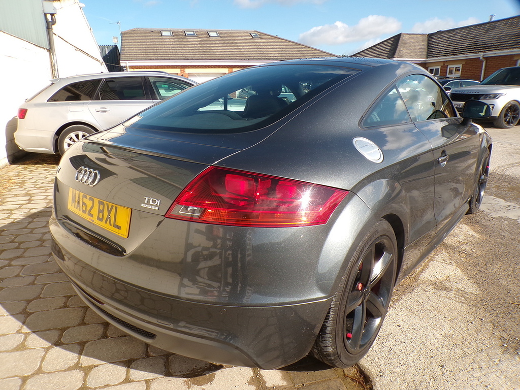Audi TT 2.0 Tdi Sport Quattro Euro 5 Black #8