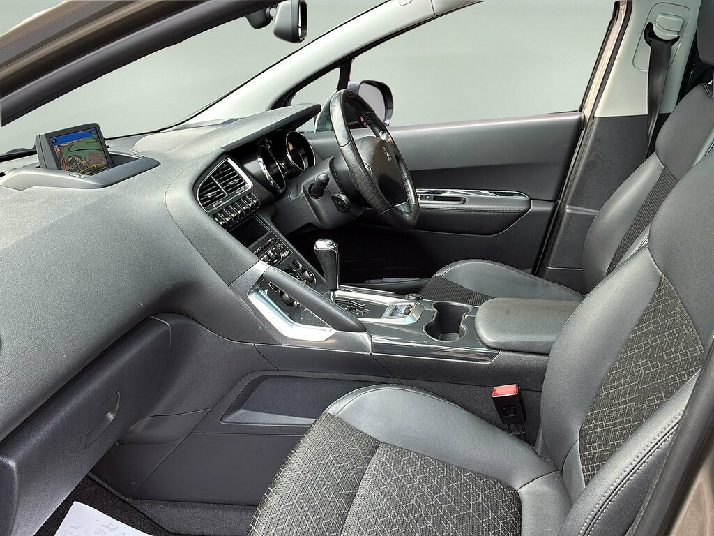 Peugeot 3008 Hatchback Silver #5