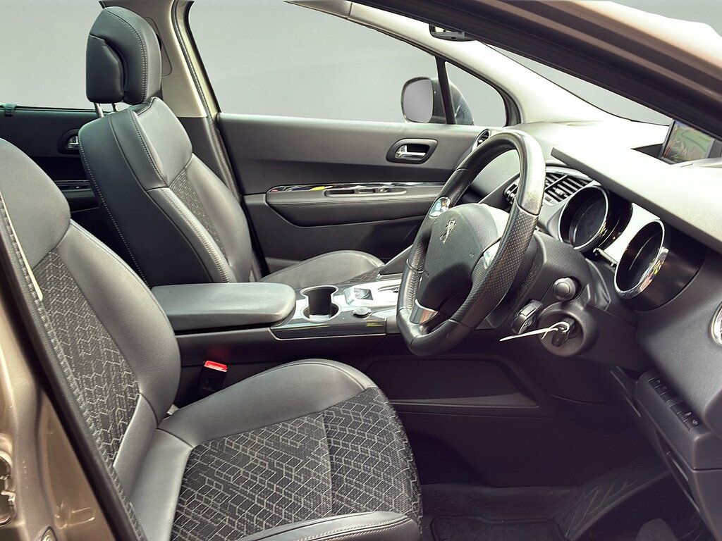 Peugeot 3008 Hatchback Silver #4