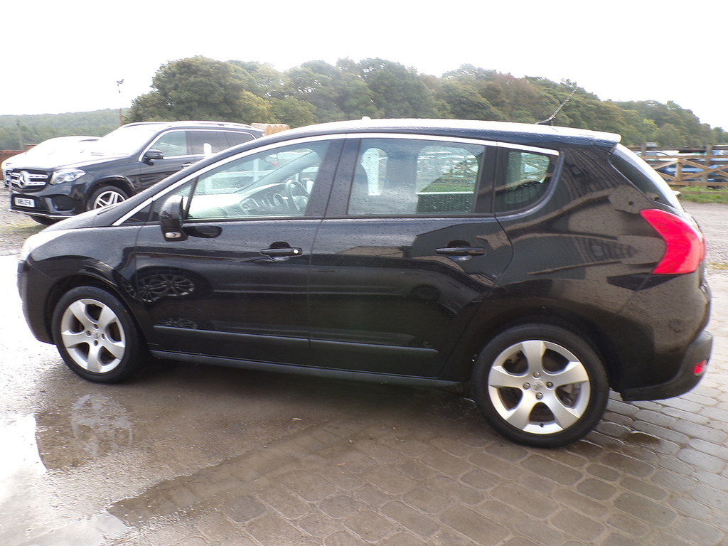 Peugeot 3008 E-hdi Sport Black #6