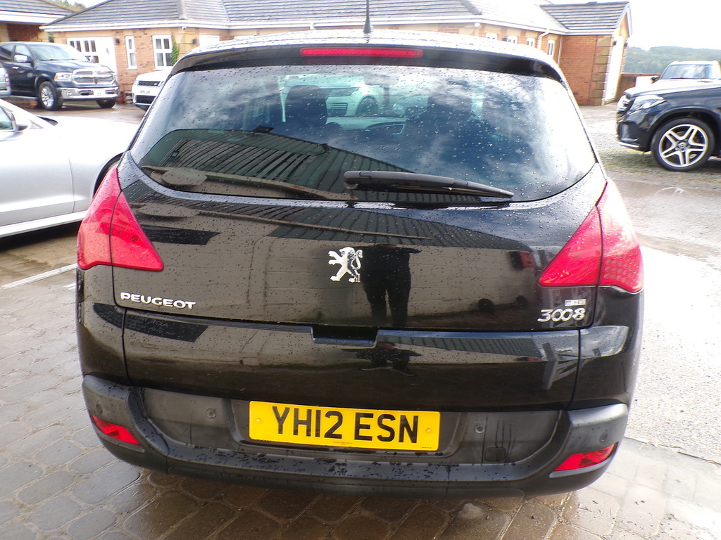 Peugeot 3008 Active Hdi Black #8