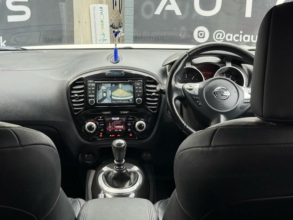 Nissan Juke Hatchback Black #34