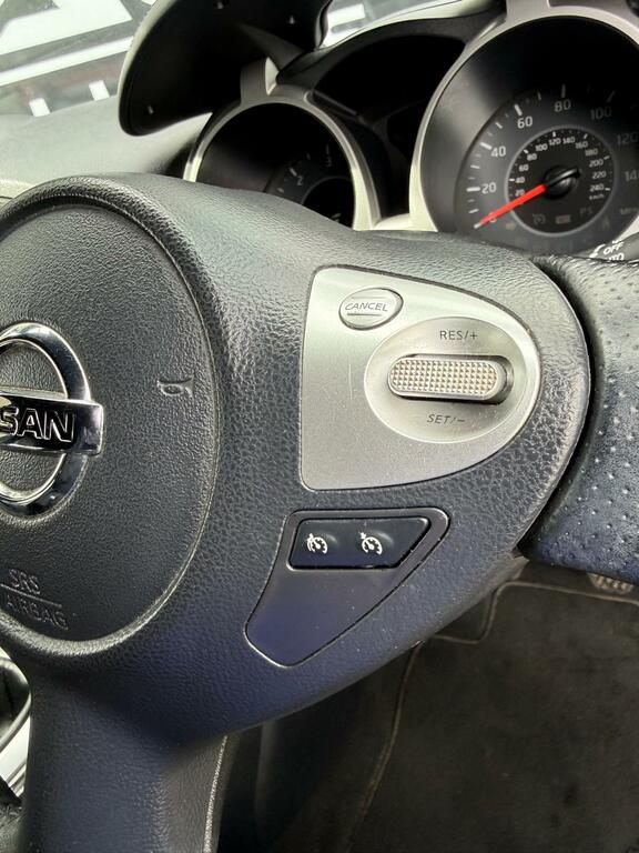 Nissan Juke Hatchback Black #17