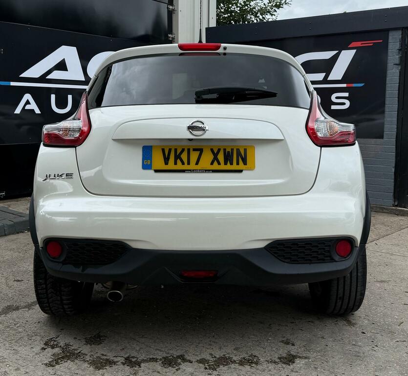 Nissan Juke Hatchback Black #9