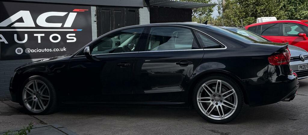 Audi S4 Estate Avant Black #10