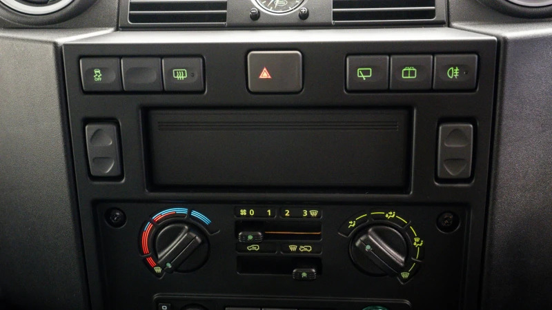 Land Rover Defender 90 Suv Blue #16