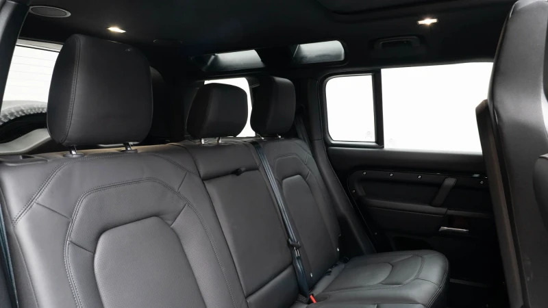 Land Rover Defender 110 D250 X-dynamic Se Black #13