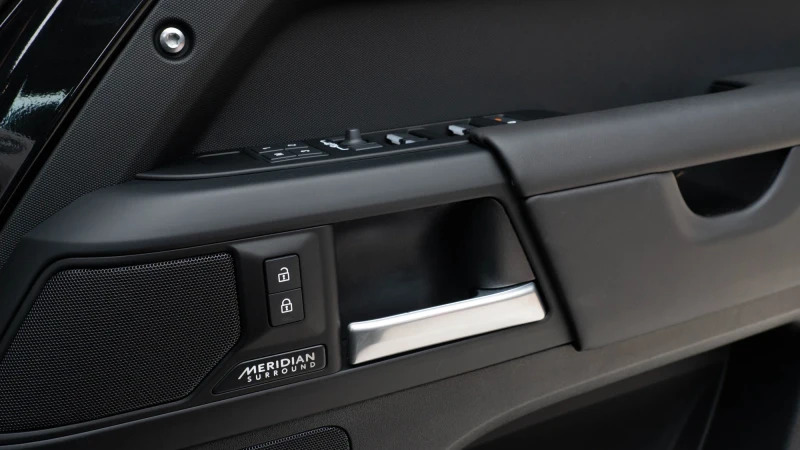 Land Rover Defender 110 D250 X-dynamic Se Black #28