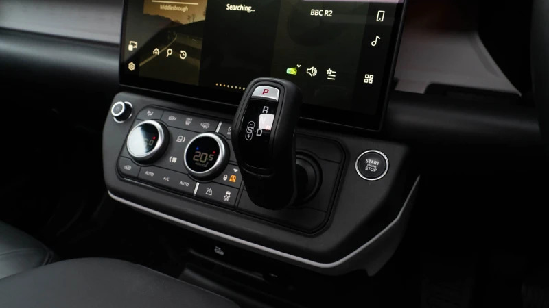 Land Rover Defender 110 D250 X-dynamic Se Black #21