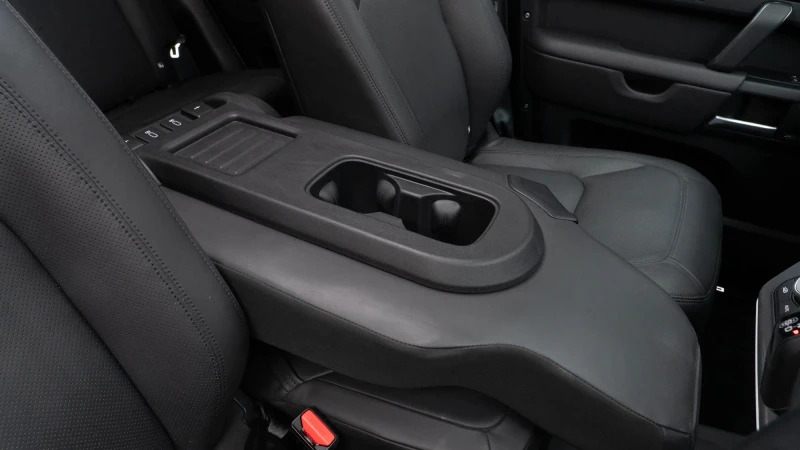 Land Rover Defender 110 D250 X-dynamic Se Black #29