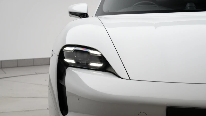 Porsche Taycan 2021 71 Performance Grey #36