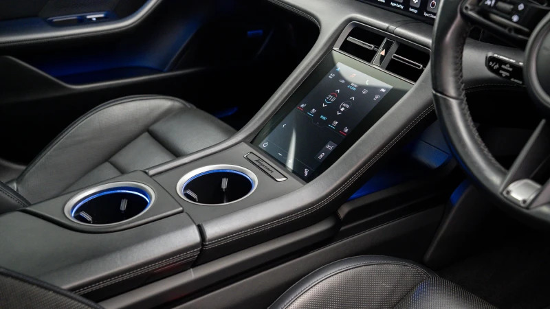 Porsche Taycan 2021 71 Performance Grey #28