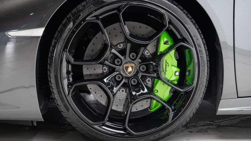 Lamborghini Huracan Performante Black #18