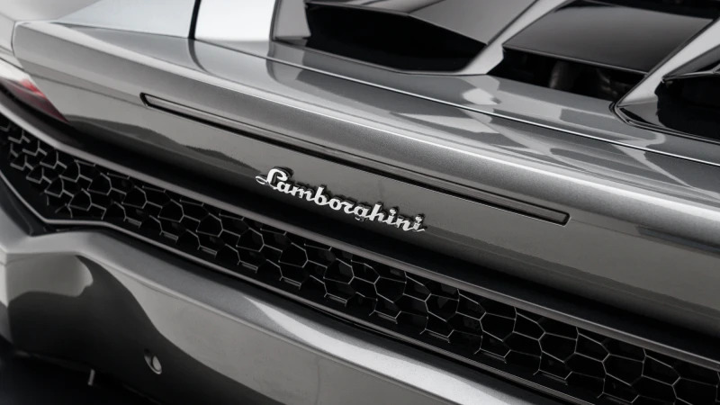 Lamborghini Huracan Performante Black #11