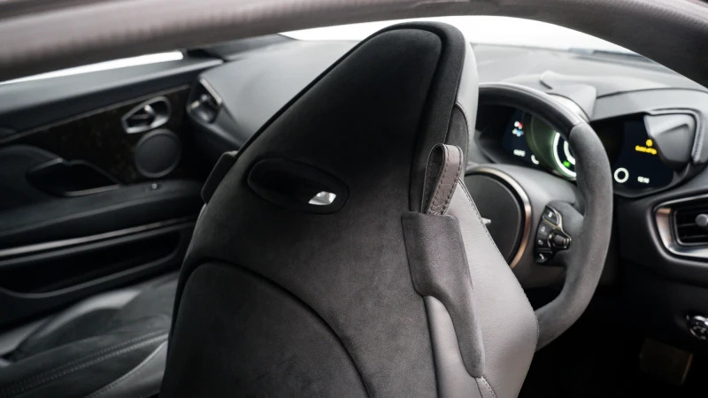 Aston Martin DBS Dbs Superleggera V12 Silver #21