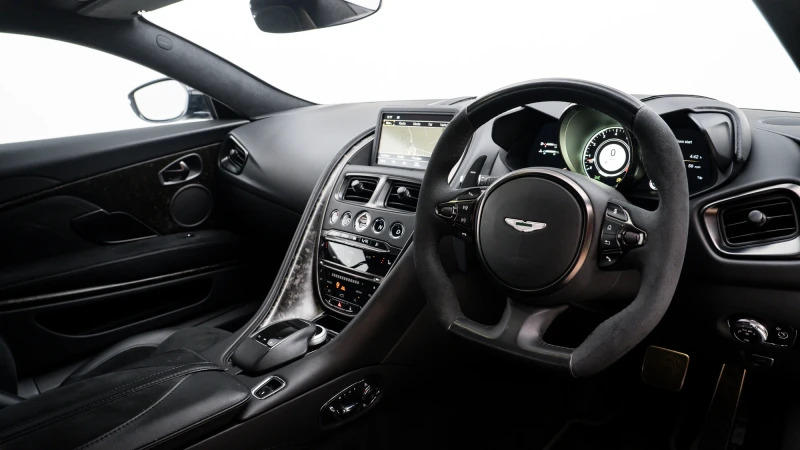 Aston Martin DBS Dbs Superleggera V12 Silver #31