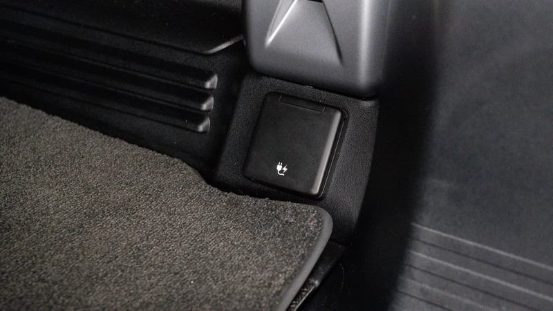 Land Rover Defender D250 X-dynamic Se Swb Blue #58