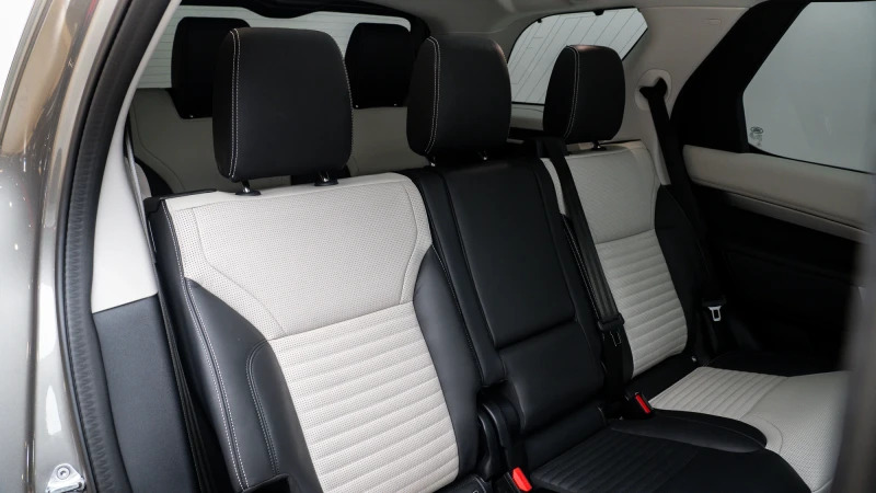 Land Rover Discovery 3.0 D350 Dynamic Hse Black #17