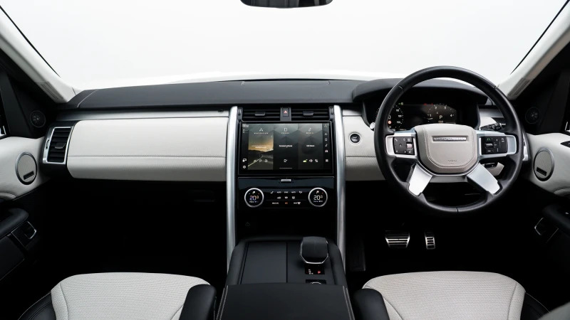 Land Rover Discovery 3.0 D350 Dynamic Hse Black #5